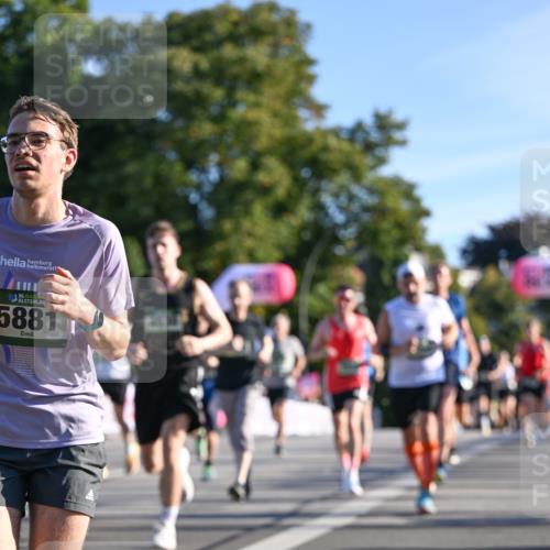 07.09.2025 - BARMER Alsterlauf Dr. Thomas Lammeyer http://msf.ph/oto/8707957 07.09.2025 09:29:21 Laufen 36, 5881, 64 meine-sportfotos.de