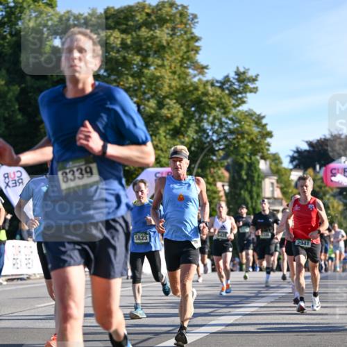 07.09.2025 - BARMER Alsterlauf Dr. Thomas Lammeyer http://msf.ph/oto/8707979 07.09.2025 09:29:24 Laufen 8339, 5823, 2941 meine-sportfotos.de