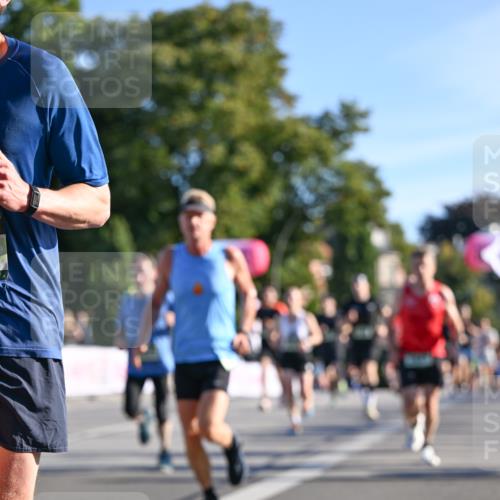 07.09.2025 - BARMER Alsterlauf Dr. Thomas Lammeyer http://msf.ph/oto/8707983 07.09.2025 09:29:24 Laufen  meine-sportfotos.de