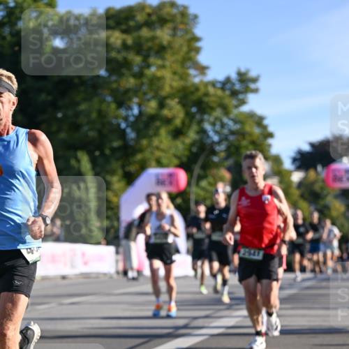 07.09.2025 - BARMER Alsterlauf Dr. Thomas Lammeyer http://msf.ph/oto/8707988 07.09.2025 09:29:26 Laufen 2941 meine-sportfotos.de