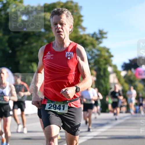 07.09.2025 - BARMER Alsterlauf Dr. Thomas Lammeyer http://msf.ph/oto/8707999 07.09.2025 09:29:27 Laufen 36, 2941 meine-sportfotos.de