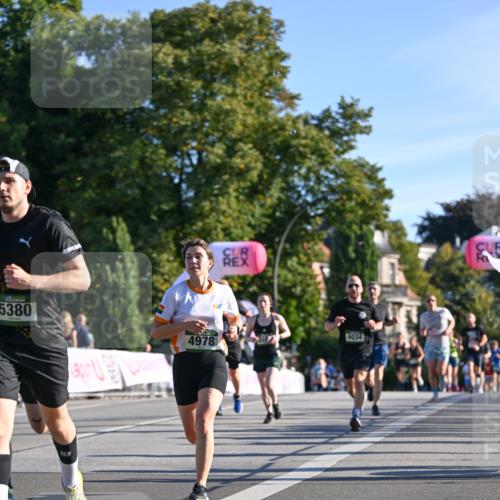 07.09.2025 - BARMER Alsterlauf Dr. Thomas Lammeyer http://msf.ph/oto/8708008 07.09.2025 09:29:29 Laufen 5380, 4034, 4978, 595 meine-sportfotos.de