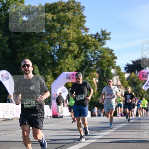 07.09.2025 - BARMER Alsterlauf Dr. Thomas Lammeyer http://msf.ph/oto/8708030 07.09.2025 09:29:32 Laufen 3, 4034, 4336, 595 meine-sportfotos.de