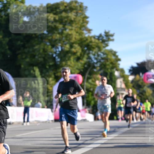 07.09.2025 - BARMER Alsterlauf Dr. Thomas Lammeyer http://msf.ph/oto/8708035 07.09.2025 09:29:33 Laufen  meine-sportfotos.de
