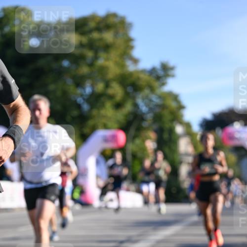 07.09.2025 - BARMER Alsterlauf Dr. Thomas Lammeyer http://msf.ph/oto/8708105 07.09.2025 09:29:48 Laufen  meine-sportfotos.de