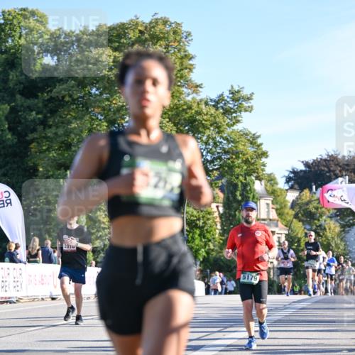 07.09.2025 - BARMER Alsterlauf Dr. Thomas Lammeyer http://msf.ph/oto/8708119 07.09.2025 09:29:50 Laufen 21, 2910, 5179, 5725 meine-sportfotos.de