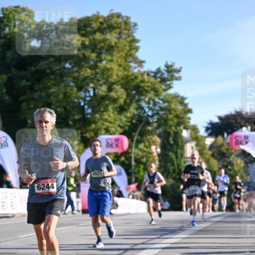 07.09.2025 - BARMER Alsterlauf Dr. Thomas Lammeyer http://msf.ph/oto/8708140 07.09.2025 09:29:54 Laufen 355, 6244, 4931 meine-sportfotos.de