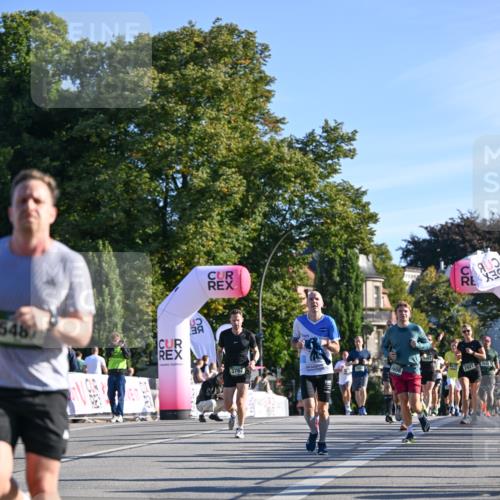 07.09.2025 - BARMER Alsterlauf Dr. Thomas Lammeyer http://msf.ph/oto/8708174 07.09.2025 09:30:00 Laufen 5487, 3767, 554, 39, 5606, 2921499 meine-sportfotos.de