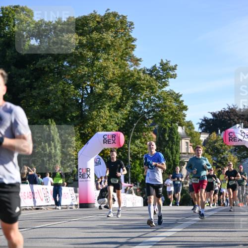 07.09.2025 - BARMER Alsterlauf Dr. Thomas Lammeyer http://msf.ph/oto/8708175 07.09.2025 09:30:00 Laufen 3767, 25606, 2921, 554 meine-sportfotos.de