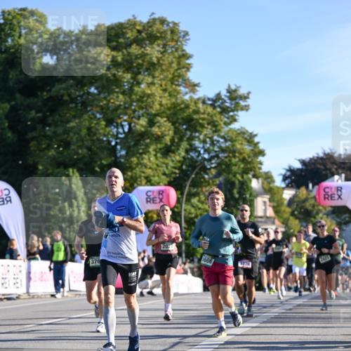 07.09.2025 - BARMER Alsterlauf Dr. Thomas Lammeyer http://msf.ph/oto/8708187 07.09.2025 09:30:02 Laufen 376, 2027, 5606, 2921 meine-sportfotos.de