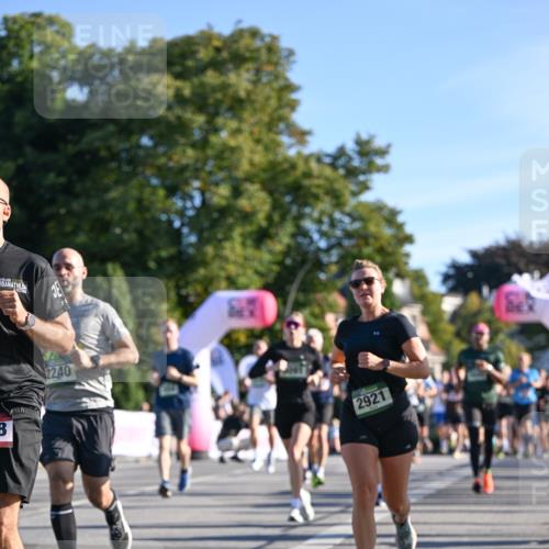 07.09.2025 - BARMER Alsterlauf Dr. Thomas Lammeyer http://msf.ph/oto/8708212 07.09.2025 09:30:06 Laufen 8, 2240, 2921 meine-sportfotos.de