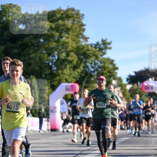 07.09.2025 - BARMER Alsterlauf Dr. Thomas Lammeyer http://msf.ph/oto/8708231 07.09.2025 09:30:09 Laufen 6015, 5642 meine-sportfotos.de