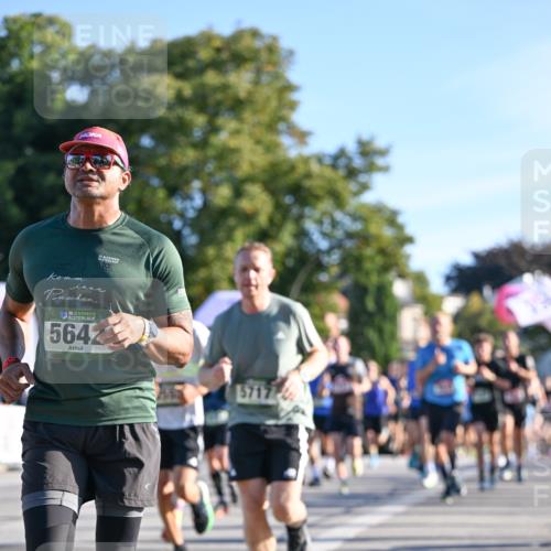 07.09.2025 - BARMER Alsterlauf Dr. Thomas Lammeyer http://msf.ph/oto/8708242 07.09.2025 09:30:11 Laufen 16136, 5642, 5717, 664 meine-sportfotos.de