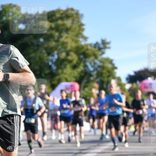 07.09.2025 - BARMER Alsterlauf Dr. Thomas Lammeyer http://msf.ph/oto/8708250 07.09.2025 09:30:12 Laufen  meine-sportfotos.de