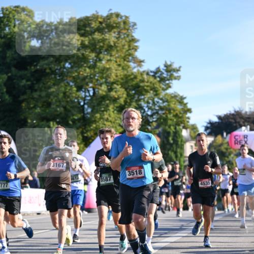 07.09.2025 - BARMER Alsterlauf Dr. Thomas Lammeyer http://msf.ph/oto/8708259 07.09.2025 09:30:13 Laufen 5777, 3167, 06, 1612, 3518, 3587, 4535, 54 meine-sportfotos.de