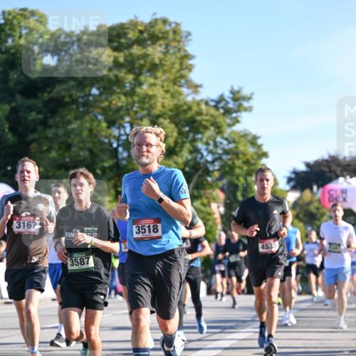 07.09.2025 - BARMER Alsterlauf Dr. Thomas Lammeyer http://msf.ph/oto/8708262 07.09.2025 09:30:14 Laufen 3167, 2082, 3518, 3587, 4535 meine-sportfotos.de