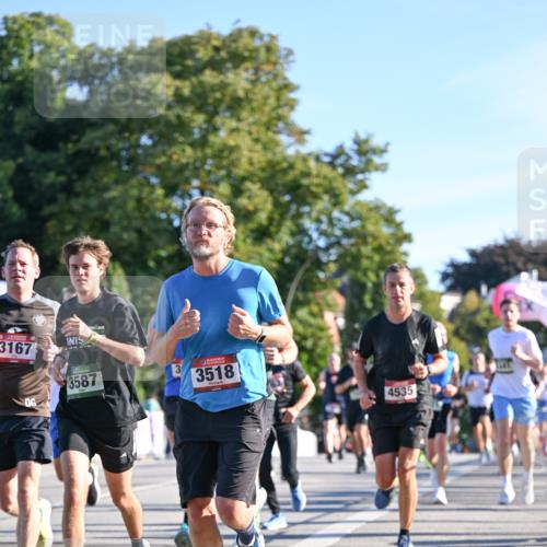 07.09.2025 - BARMER Alsterlauf Dr. Thomas Lammeyer http://msf.ph/oto/8708263 07.09.2025 09:30:14 Laufen 3167, 3587, 3518, 4535 meine-sportfotos.de
