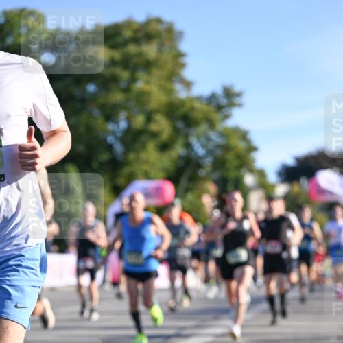 07.09.2025 - BARMER Alsterlauf Dr. Thomas Lammeyer http://msf.ph/oto/8708290 07.09.2025 09:30:18 Laufen  meine-sportfotos.de