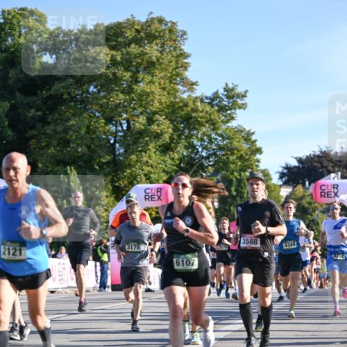 07.09.2025 - BARMER Alsterlauf Dr. Thomas Lammeyer http://msf.ph/oto/8708297 07.09.2025 09:30:19 Laufen 2121, 3175, 6107, 3588, 5176, 4349, 8312 meine-sportfotos.de