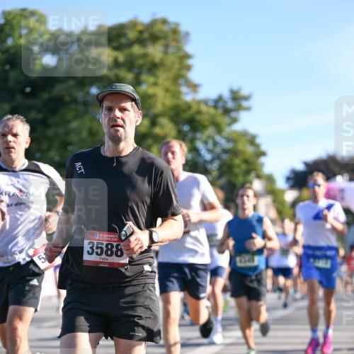 07.09.2025 - BARMER Alsterlauf Dr. Thomas Lammeyer http://msf.ph/oto/8708308 07.09.2025 09:30:21 Laufen 10, 36, 3588, 6644 meine-sportfotos.de