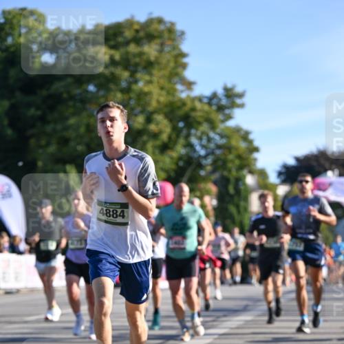 07.09.2025 - BARMER Alsterlauf Dr. Thomas Lammeyer http://msf.ph/oto/8708330 07.09.2025 09:30:26 Laufen 4884 meine-sportfotos.de