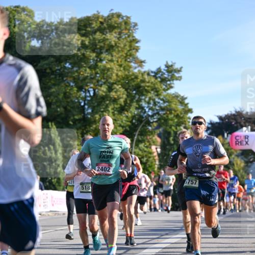 07.09.2025 - BARMER Alsterlauf Dr. Thomas Lammeyer http://msf.ph/oto/8708335 07.09.2025 09:30:27 Laufen 631, 518, 2402, 6757 meine-sportfotos.de