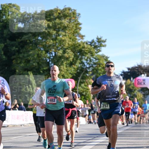 07.09.2025 - BARMER Alsterlauf Dr. Thomas Lammeyer http://msf.ph/oto/8708337 07.09.2025 09:30:27 Laufen 2402, 56, 5757 meine-sportfotos.de