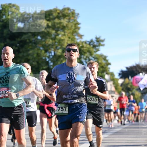 07.09.2025 - BARMER Alsterlauf Dr. Thomas Lammeyer http://msf.ph/oto/8708342 07.09.2025 09:30:28 Laufen 240, 87, 757, 5230 meine-sportfotos.de