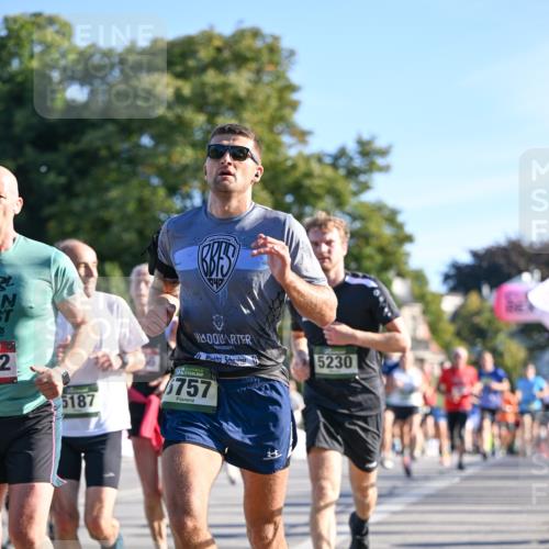 07.09.2025 - BARMER Alsterlauf Dr. Thomas Lammeyer http://msf.ph/oto/8708343 07.09.2025 09:30:28 Laufen 2, 5187, 6757, 5230 meine-sportfotos.de