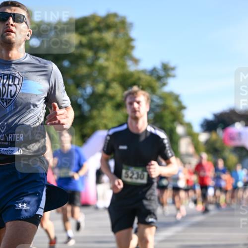 07.09.2025 - BARMER Alsterlauf Dr. Thomas Lammeyer http://msf.ph/oto/8708347 07.09.2025 09:30:29 Laufen 5230 meine-sportfotos.de