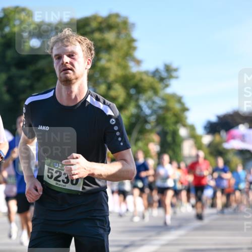 07.09.2025 - BARMER Alsterlauf Dr. Thomas Lammeyer http://msf.ph/oto/8708352 07.09.2025 09:30:30 Laufen 16136, 5230 meine-sportfotos.de