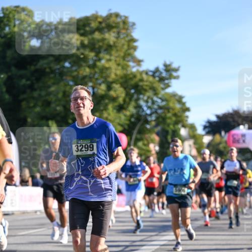 07.09.2025 - BARMER Alsterlauf Dr. Thomas Lammeyer http://msf.ph/oto/8708388 07.09.2025 09:30:36 Laufen 3299 meine-sportfotos.de
