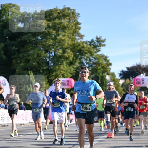 07.09.2025 - BARMER Alsterlauf Dr. Thomas Lammeyer http://msf.ph/oto/8708394 07.09.2025 09:30:37 Laufen 195, 5905, 5351, 64601, 5553 meine-sportfotos.de