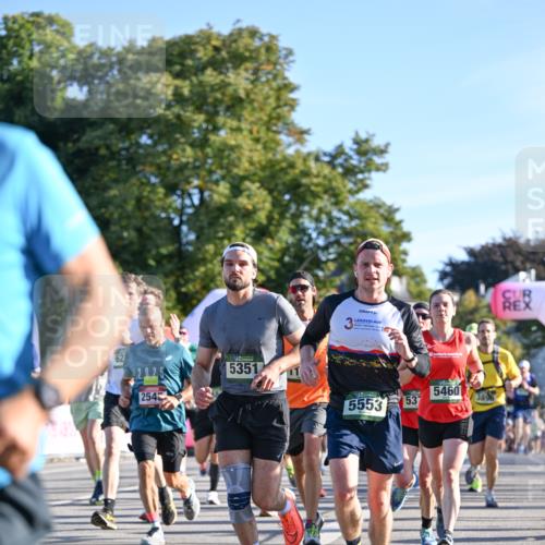 07.09.2025 - BARMER Alsterlauf Dr. Thomas Lammeyer http://msf.ph/oto/8708408 07.09.2025 09:30:40 Laufen 2545, 5351, 5460, 5553, 537, 3898 meine-sportfotos.de
