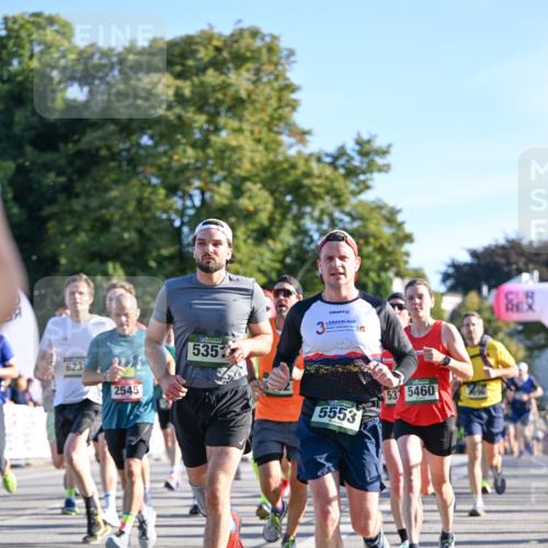 07.09.2025 - BARMER Alsterlauf Dr. Thomas Lammeyer http://msf.ph/oto/8708410 07.09.2025 09:30:40 Laufen 623, 2545, 535, 5553, 53, 5460 meine-sportfotos.de