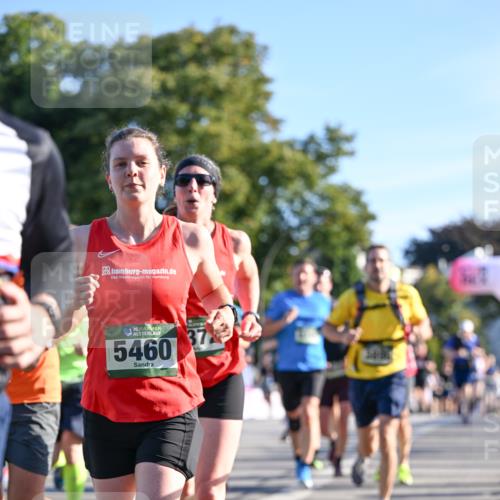 07.09.2025 - BARMER Alsterlauf Dr. Thomas Lammeyer http://msf.ph/oto/8708421 07.09.2025 09:30:42 Laufen 36, 5460 meine-sportfotos.de