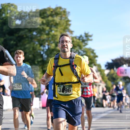 07.09.2025 - BARMER Alsterlauf Dr. Thomas Lammeyer http://msf.ph/oto/8708431 07.09.2025 09:30:43 Laufen 8250, 3896 meine-sportfotos.de