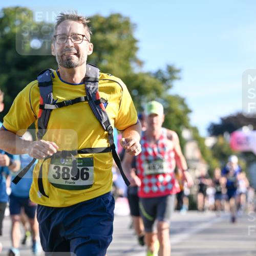 07.09.2025 - BARMER Alsterlauf Dr. Thomas Lammeyer http://msf.ph/oto/8708435 07.09.2025 09:30:44 Laufen 10, 36, 3896 meine-sportfotos.de