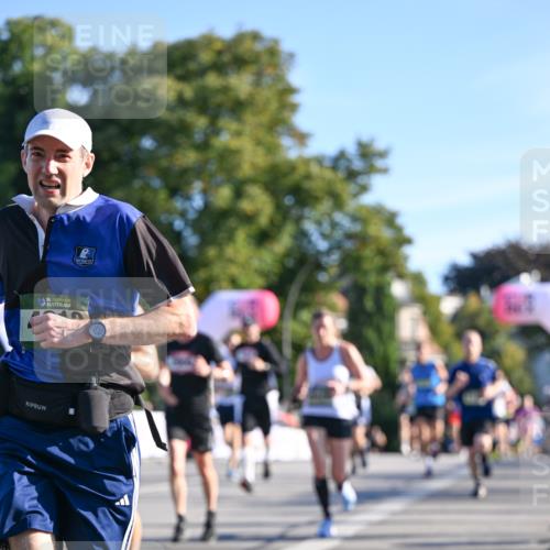 07.09.2025 - BARMER Alsterlauf Dr. Thomas Lammeyer http://msf.ph/oto/8708466 07.09.2025 09:30:50 Laufen 36 meine-sportfotos.de