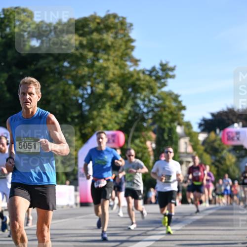 07.09.2025 - BARMER Alsterlauf Dr. Thomas Lammeyer http://msf.ph/oto/8708500 07.09.2025 09:30:56 Laufen 5051 meine-sportfotos.de