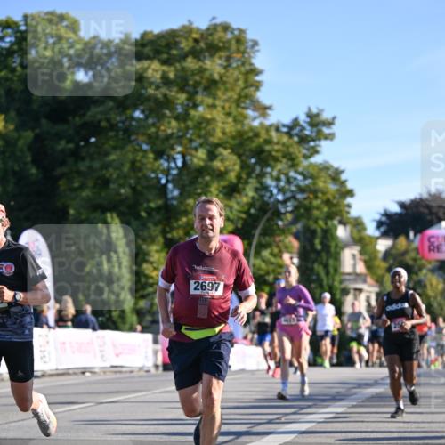 07.09.2025 - BARMER Alsterlauf Dr. Thomas Lammeyer http://msf.ph/oto/8708523 07.09.2025 09:31:01 Laufen 2697 meine-sportfotos.de