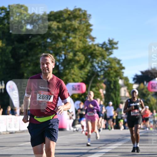 07.09.2025 - BARMER Alsterlauf Dr. Thomas Lammeyer http://msf.ph/oto/8708529 07.09.2025 09:31:02 Laufen 2697, 2501 meine-sportfotos.de
