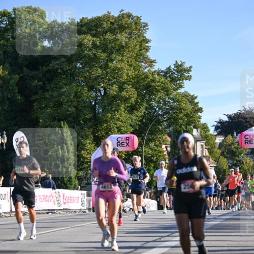 07.09.2025 - BARMER Alsterlauf Dr. Thomas Lammeyer http://msf.ph/oto/8708536 07.09.2025 09:31:03 Laufen 824, 4613, 5945, 54 meine-sportfotos.de