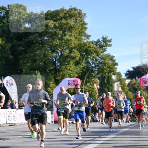 07.09.2025 - BARMER Alsterlauf Dr. Thomas Lammeyer http://msf.ph/oto/8708556 07.09.2025 09:31:07 Laufen 5425, 6169, 4826 meine-sportfotos.de
