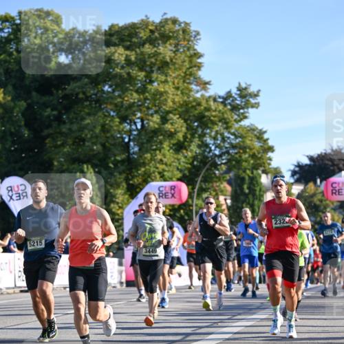 07.09.2025 - BARMER Alsterlauf Dr. Thomas Lammeyer http://msf.ph/oto/8708577 07.09.2025 09:31:10 Laufen 5215, 3449, 232, 5772 meine-sportfotos.de