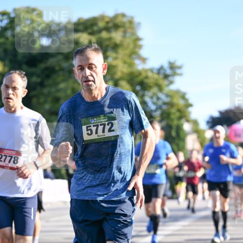 07.09.2025 - BARMER Alsterlauf Dr. Thomas Lammeyer http://msf.ph/oto/8708618 07.09.2025 09:31:17 Laufen 2778, 36, 5772 meine-sportfotos.de
