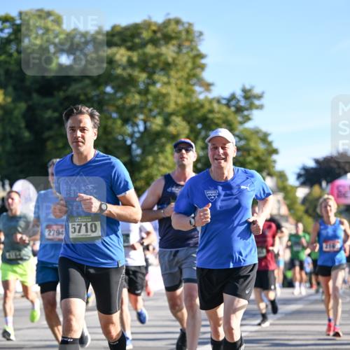 07.09.2025 - BARMER Alsterlauf Dr. Thomas Lammeyer http://msf.ph/oto/8708628 07.09.2025 09:31:18 Laufen 2794, 136, 5710 meine-sportfotos.de