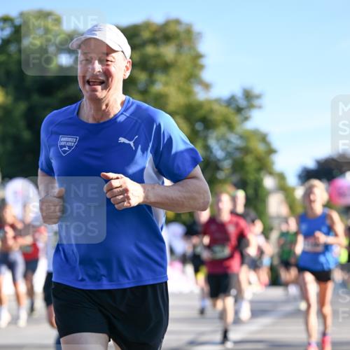 07.09.2025 - BARMER Alsterlauf Dr. Thomas Lammeyer http://msf.ph/oto/8708634 07.09.2025 09:31:19 Laufen 1144 meine-sportfotos.de