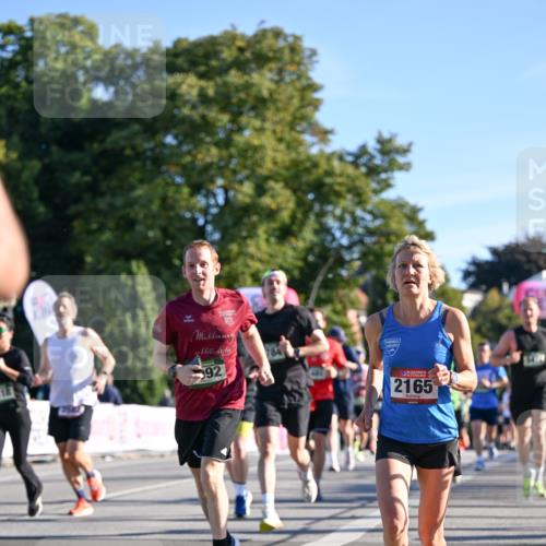 07.09.2025 - BARMER Alsterlauf Dr. Thomas Lammeyer http://msf.ph/oto/8708641 07.09.2025 09:31:21 Laufen 92, 2165 meine-sportfotos.de