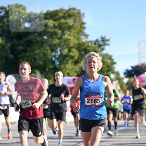 07.09.2025 - BARMER Alsterlauf Dr. Thomas Lammeyer http://msf.ph/oto/8708645 07.09.2025 09:31:21 Laufen 19, 4992, 5764, 136, 2165 meine-sportfotos.de